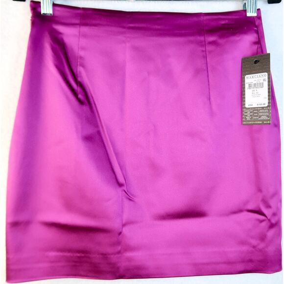 Marciano Chaya skirt in a satin magenta violet flower color size 6 - Picture 3 of 6